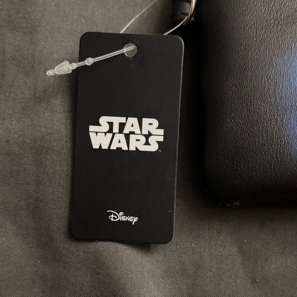 Star Wars Darth Vader Coin Pouch - NWT - Picture 2 of 11